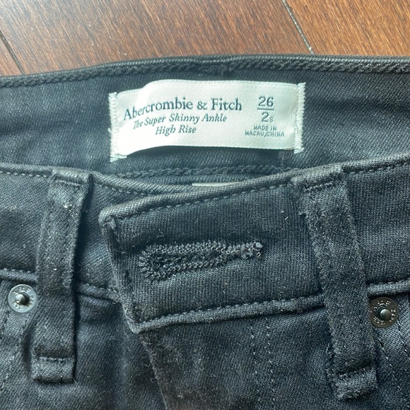Abercrombie and Fitch super skinny ankle high rise jeans 26S - Picture 3 of 4
